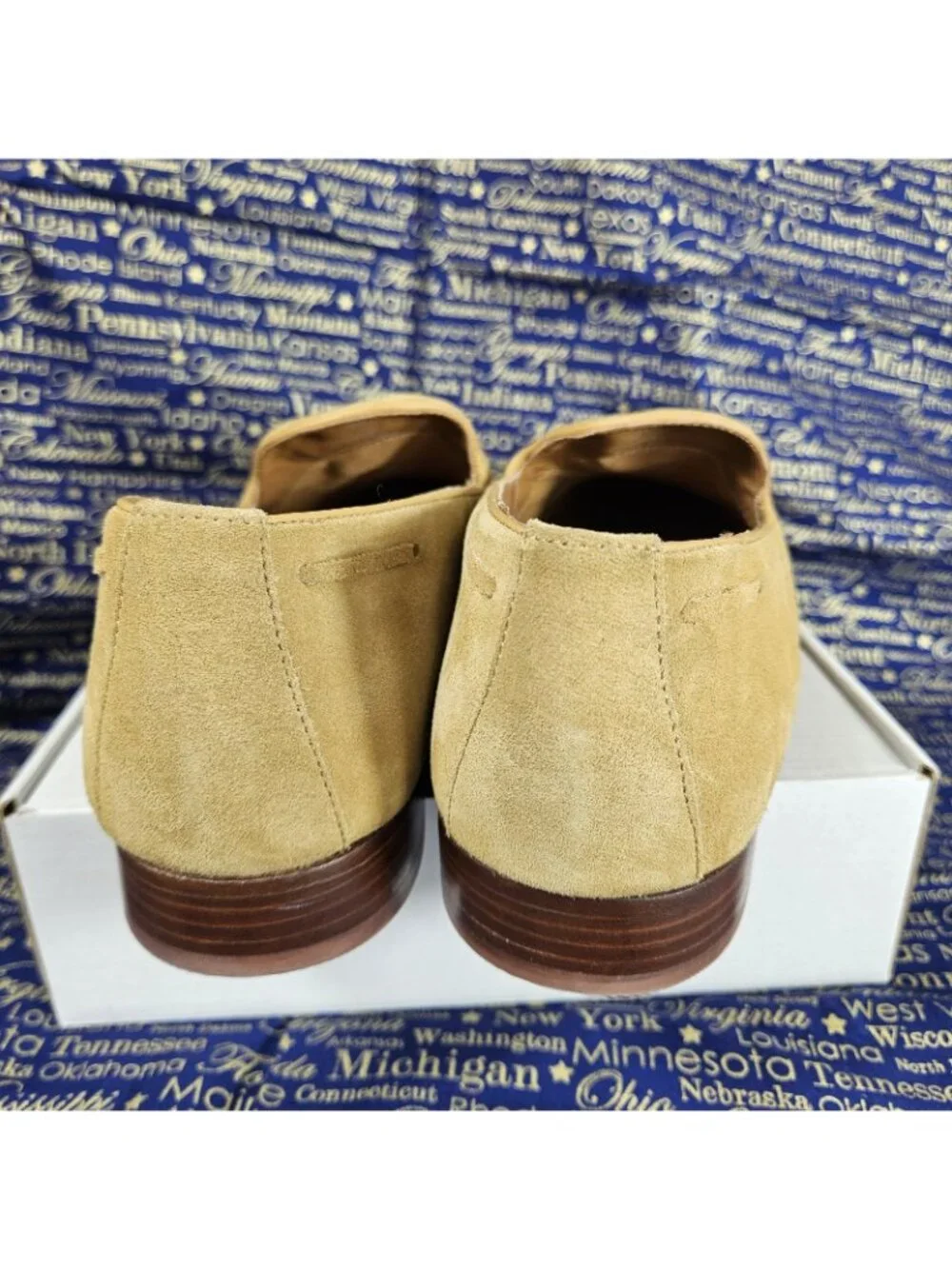 Allen Edmonds Presley Slip On Tassel Loafer Suede Mens Size 11D New Light Tan